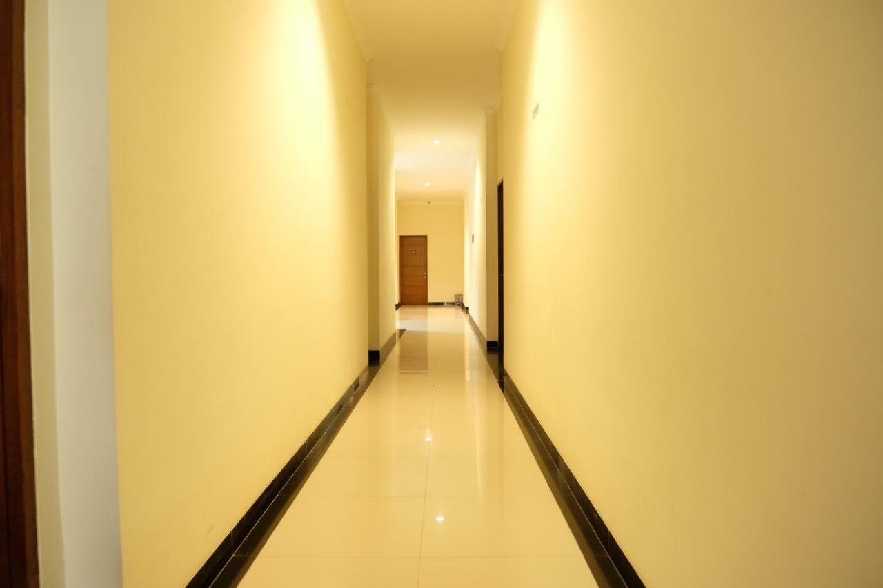 טנג'ונג פנדן Oyo 1616 Hotel Central City 2 מראה חיצוני תמונה