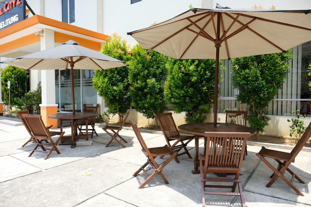 טנג'ונג פנדן Oyo 1616 Hotel Central City 2 מראה חיצוני תמונה