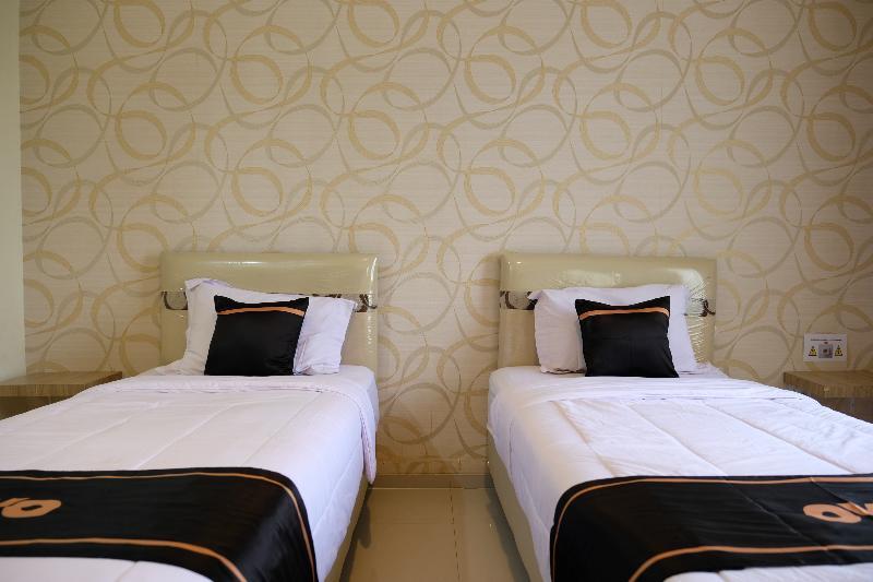 טנג'ונג פנדן Oyo 1616 Hotel Central City 2 מראה חיצוני תמונה